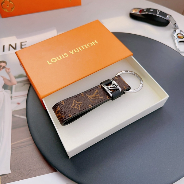 ブランドキーホルダー着用イメージ